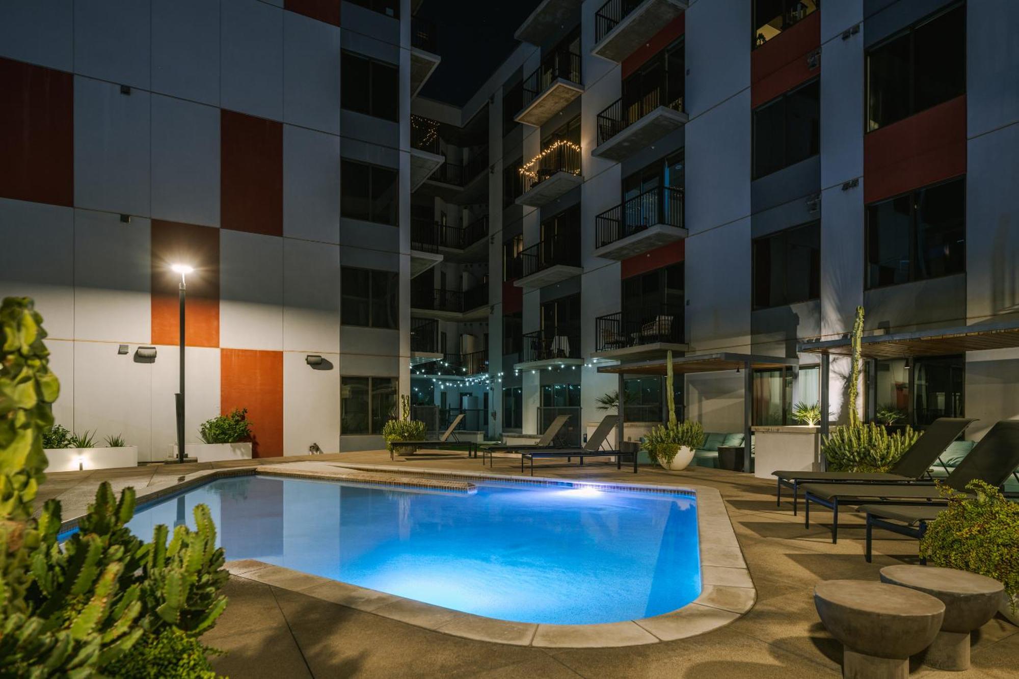 Sonder At Mill Ave Apart otel Tempe Dış mekan fotoğraf